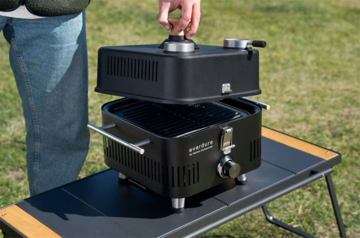 Everdure CUBE ProFlame 360 - Tragbarer Gasgrill für unterwegs