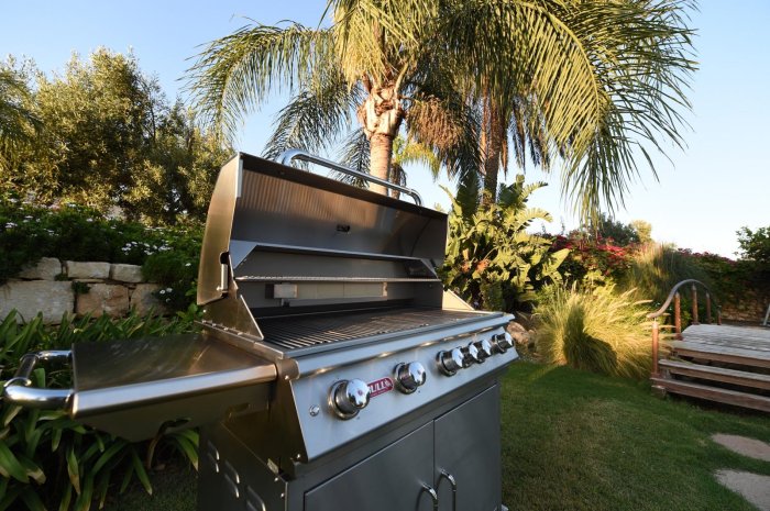 Gasgrills von BULL – Qualität aus robustem Edelstahl