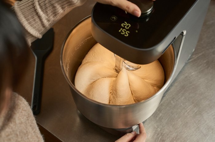 Ooni Teigknetmaschine Halo Pro mit professioneller Spiral-Knettechnologie