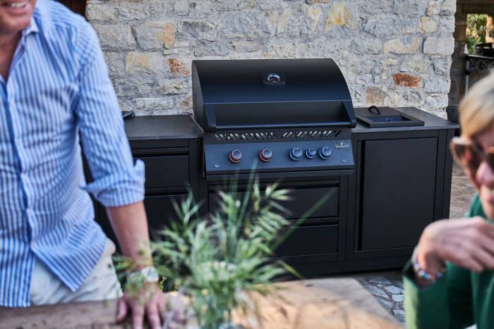Sizzle Zone in Napoleon Oasis Compact 105 eingebaut