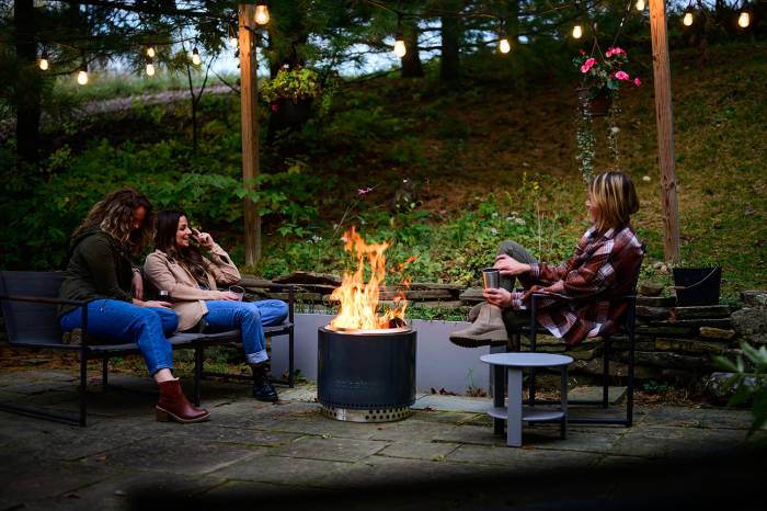 Solo Stove Bonfire raucharme Feuerschale aus Edelstahl mit farbiger Keramikbeschichtung