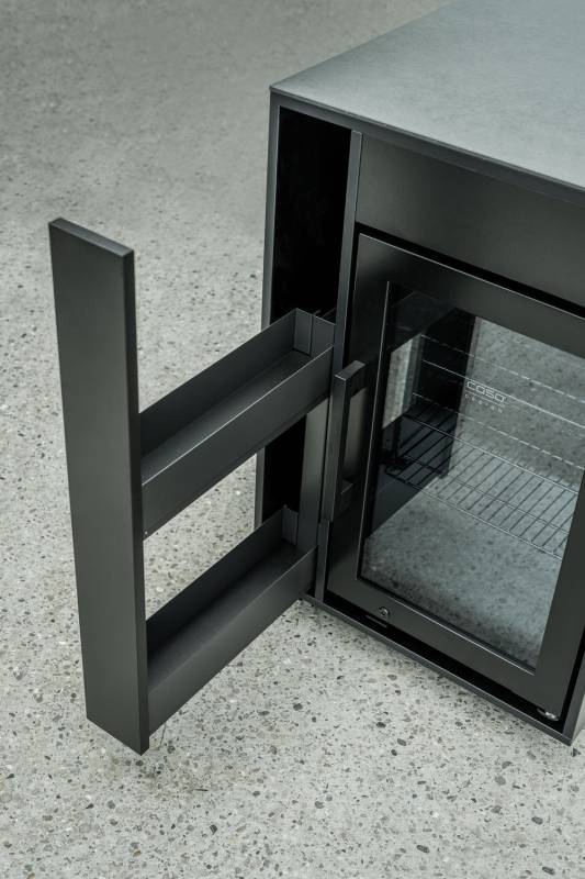 Grillfürst Moments Sideboard - Cocktailbar mit Kühlschrank, Apothekerschrank und Tür mit Staufach - Nero - 120 cm