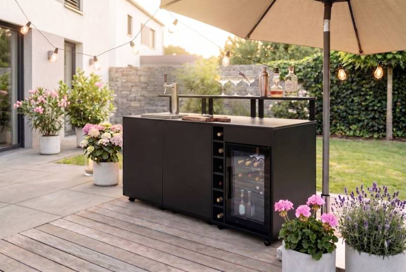 Grillfürst Moments Barschrank mit Zapfanlage, Kühlschrank, Flaschenregal und Tür mit Staufach, inkl. Theke - Nero