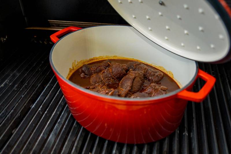 Grillfürst Dutch Oven Sternentöpfchen / Gusseisen Bräter - emailliert - L - rot