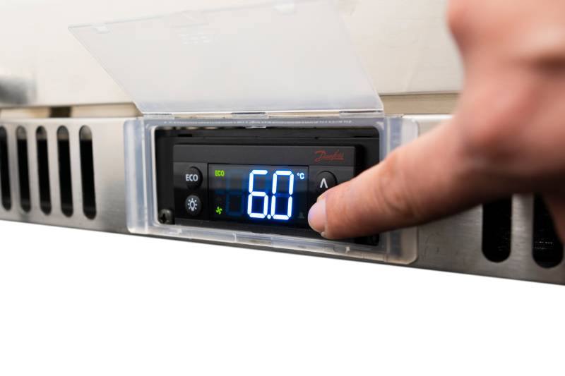 Napoleon Outdoor - Kühlschrank, 135 Liter, linksdrehende Tür mit Doppelverglasung und LED Beleuchtung - wasserdicht nach IP24