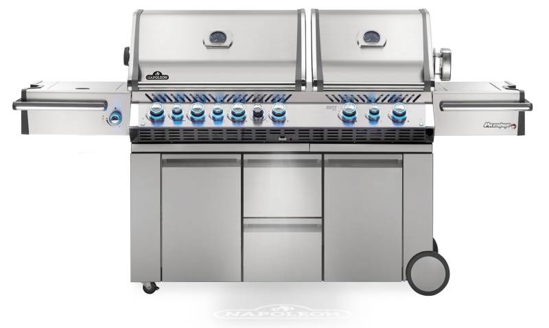 Napoleon Prestige Pro 825-3 Edelstahl Gasgrill inkl. Drehspieß und Bodenbeleuchtung - Modell 2023